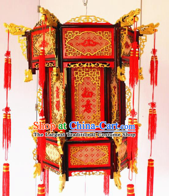 Chinese Traditional New Year Carving Wood Dragon Head Palace Lantern Asian Handmade Lantern Ancient Lamp