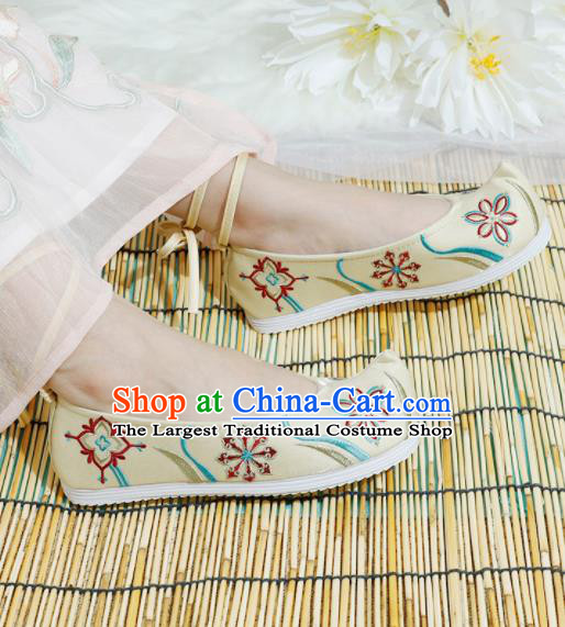 Chinese National Yellow Embroidered Shoes Ancient Traditional Princess Shoes Hanfu Shoes for Women