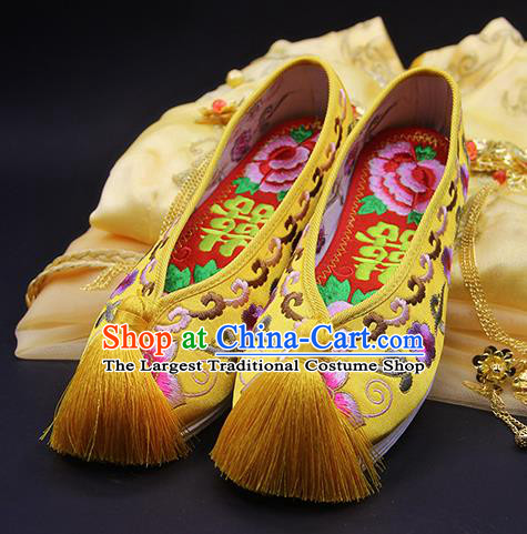 Traditional Chinese Handmade Embroidered Plum Yellow Shoes Hanfu Wedding Shoes National Cloth Shoes for Women