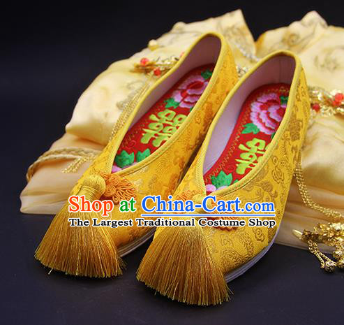 Traditional Chinese Handmade Yellow Shoes Hanfu Wedding Shoes National Cloth Shoes for Women