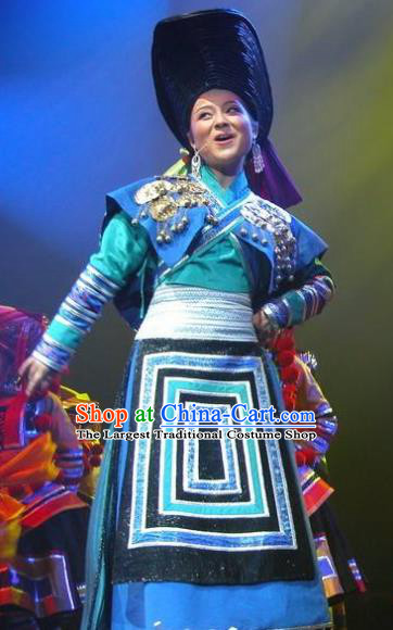 Chinese Wind Of Colorful Guizhou Yi Nationality Ethnic Dance Blue Dress Stage Performance Costume and Headpiece for Women