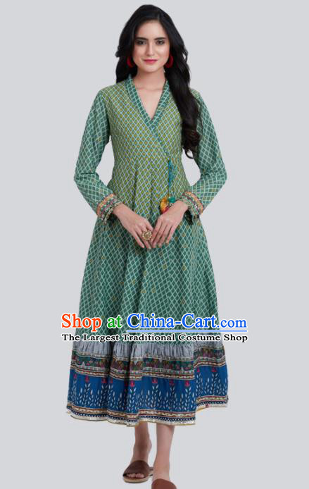 Asian Indian Bollywood Green Dress India Traditional Costumes for Women