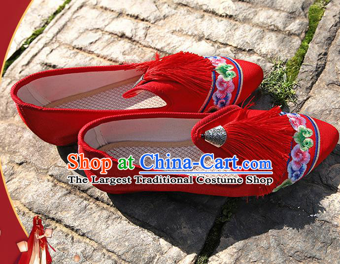 Chinese National Red Tassel Embroidered Shoes Traditional Hanfu Shoes Opera Shoes Wedding Bride Shoes for Women