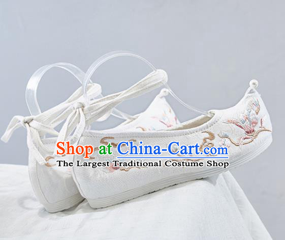 Traditional Chinese National Winter Shoes Embroidered Cloud White Shoes Hanfu Shoes for Women