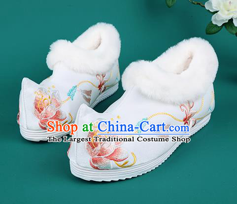 Chinese Traditional Embroidered Flowers Winter White Boots Hanfu Shoes Cloth Boots for Women