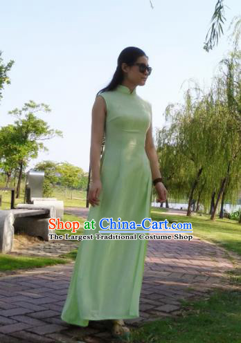 Asian Vietnam Traditional Green Cheongsam Vietnamese Classical Aodai Qipao Dress for Women