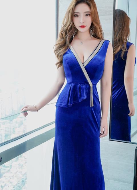 Professional Top Grade Royalblue Velvet Full Dress Modern Dance Compere Costume for Women