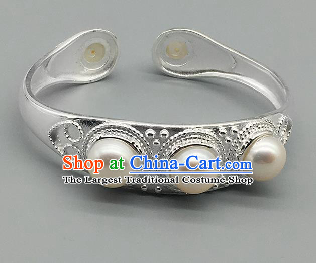 Chinese Traditional Ethnic Pearls Bracelet Handmade Mongolian Nationality Sliver Bangle for Women