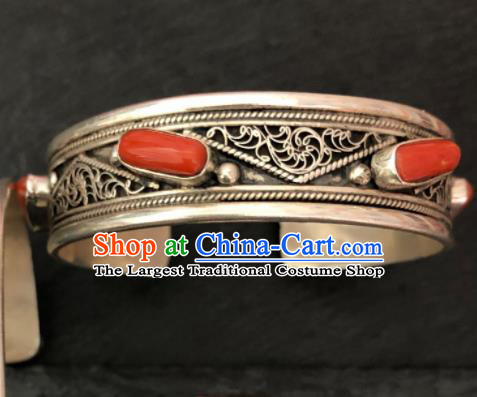 Traditional Chinese Mongol Nationality Sliver Carving Bracelet Accessories Mongolian Ethnic Bangle for Women