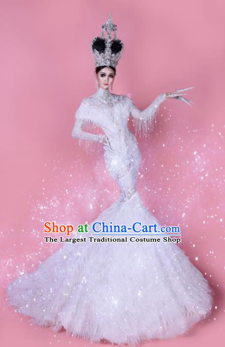 Handmade Modern Fancywork Cosplay Queen White Full Dress Halloween Stage Show Fancy Ball Costume for Women