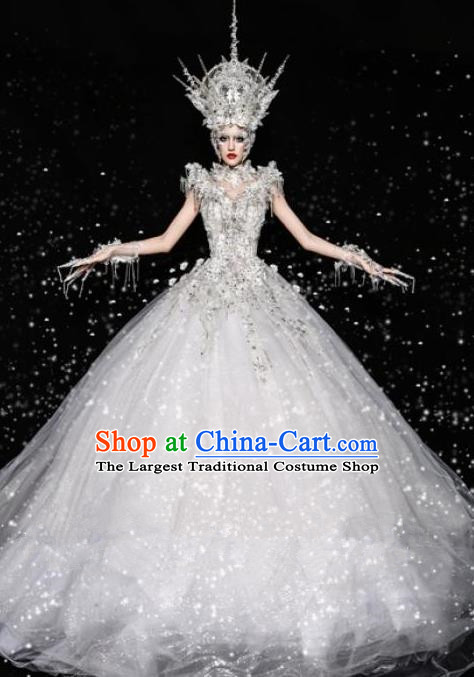 Handmade Modern Fancywork Stage Show Court White Veil Full Dress Halloween Cosplay Queen Fancy Ball Costume for Women