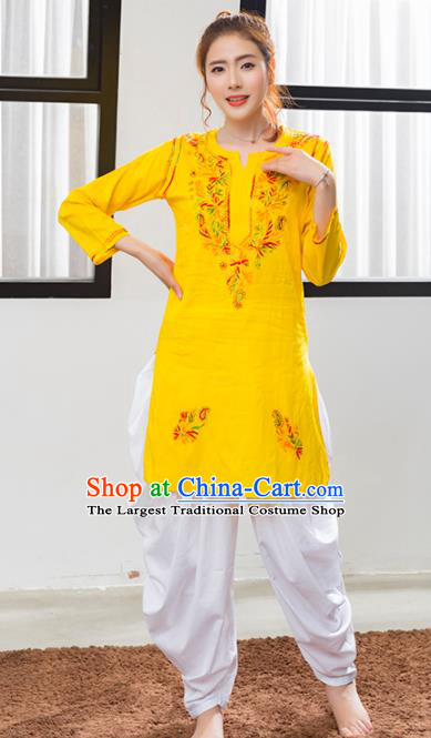 Asian India Traditional Informal Costumes South Asia Indian National Embroidered Yellow Blouse and Pants for Women