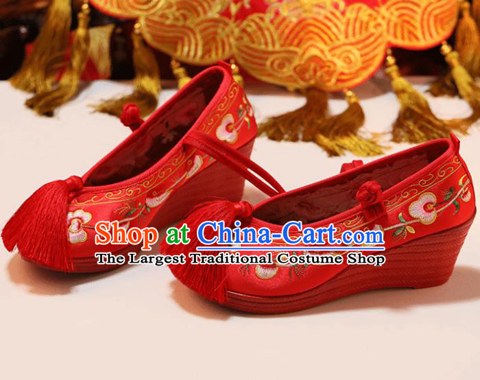 Chinese Traditional Shoes Opera Wedding Shoes Hanfu Princess Shoes Embroidered Mandarin Duck Red Shoes for Women