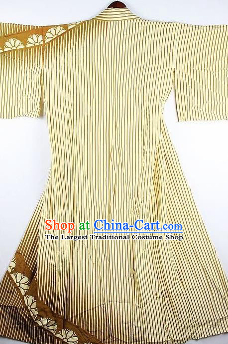 Japanese Traditional Yellow Stripe Pattern Kimono Asian Japan National Yukata Costume for Men