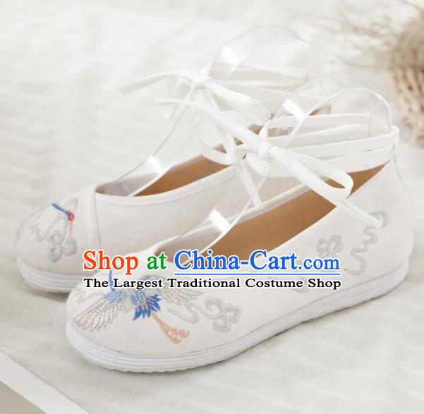 Asian Chinese Classical Dance Embroidered Crane White Shoes Traditional Hanfu Shoes National Cloth Shoes for Women