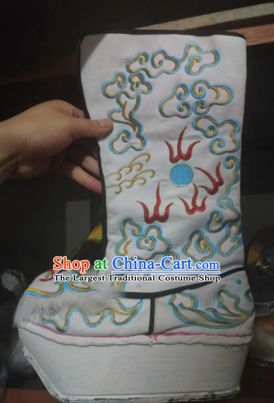 Chinese Traditional Beijing Opera White Embroidered Dragon Boots Peking Opera Takefu Shoes for Men