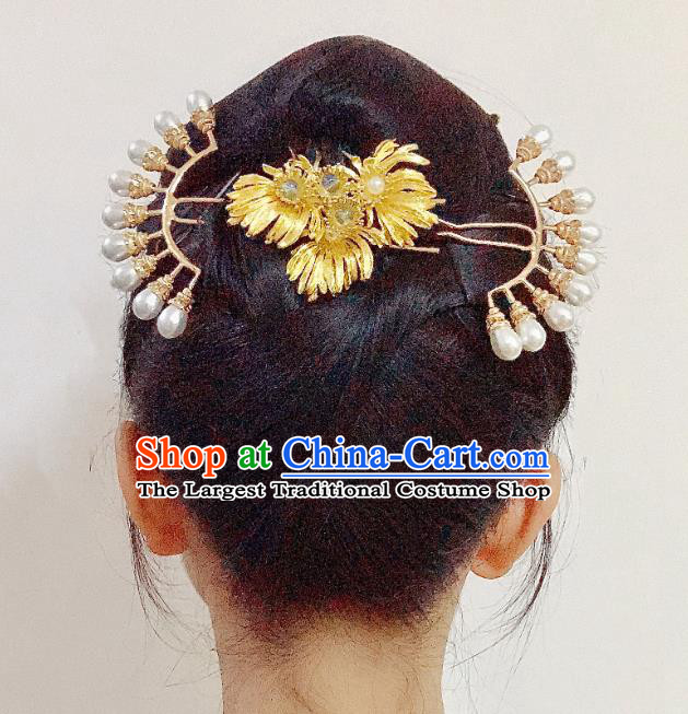 Chinese Ancient Empress Golden Chrysanthemum Hairpins Hair Accessories Handmade Ming Dynasty Court Hair Comb