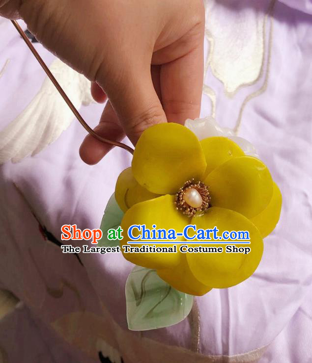 Chinese Ancient Palace Lady Pearl Blossom Hairpins Hair Accessories Handmade Plastic Camellia Yellow Flower Hair Stick