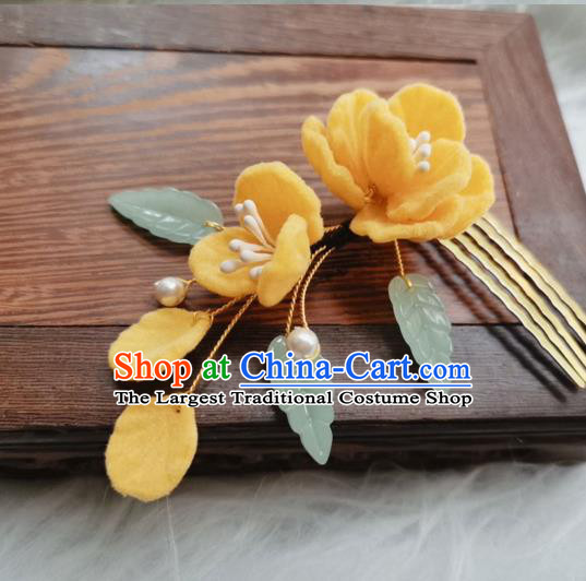 Chinese Qing Dynasty Yellow Camellia Hair Comb Handmade Hair Accessories Hanfu Ancient Princess Velvet Flowers Hairpins