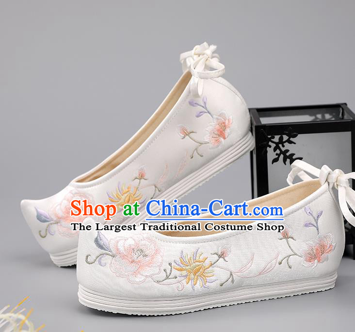 China White Embroidered Peony Shoes Princess Shoes Ming Dynasty Shoes Traditional Hanfu Shoes Cloth Shoes