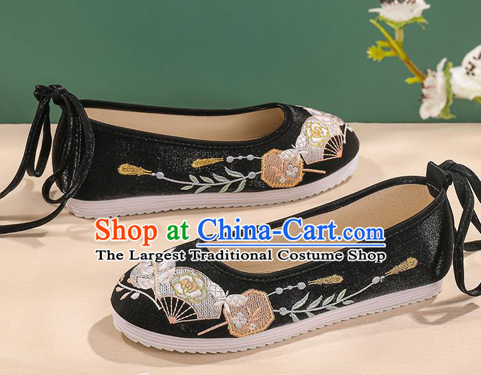 China Traditional Cloth Shoes Hanfu Shoes Handmade Princess Shoes Black Embroidered Shoes