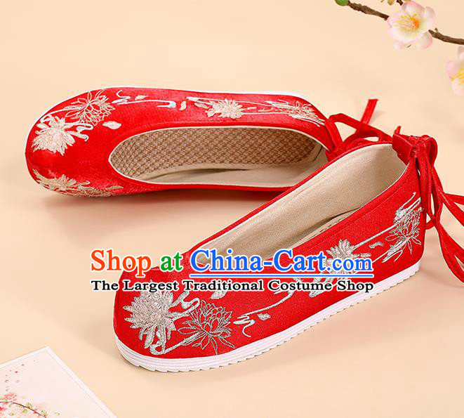 China Traditional Wedding Cloth Shoes Ming Dynasty Hanfu Shoes Handmade Princess Shoes Embroidered Shoes Bride Shoes