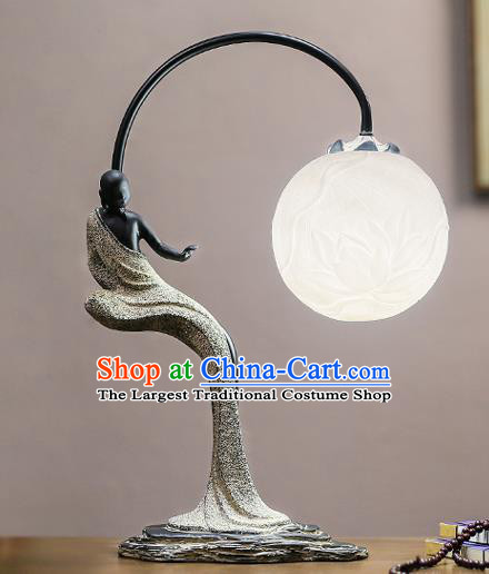 China Spring Festival Iron Art Desk Lantern Traditional Home Decorations Handmade Carving Resin Lotus Table Lamp