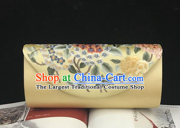 China Yellow Silk Handbag Traditional Cheongsam Embroidered Accessories Handmade Suzhou Embroidery Hydrangea Clutch Bag