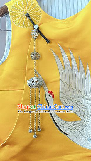 China Classical Silver Bells Tassel Pendant Cheongsam Accessories Traditional Carving Bat Brooch