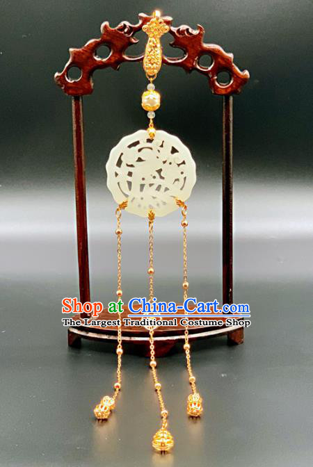 China Cheongsam Jade Tassel Pendant Handmade Brooch National Women Golden Bells Accessories