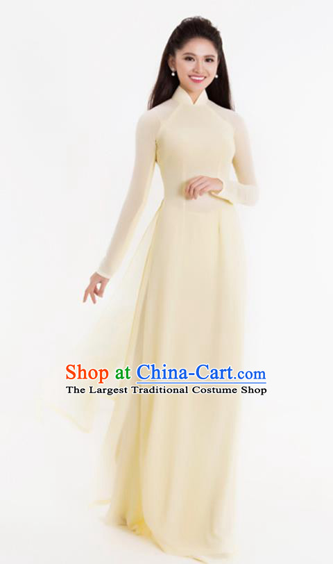 Asian Vietnam Classical Beige Ao Dai Qipao Traditional Vietnamese Costumes Cheongsam Dress and Pants for Women