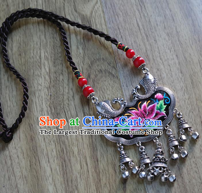 Handmade China Ethnic Embroidered Lotus Necklace Longevity Lock National Silver Fish Jewelry Accessories