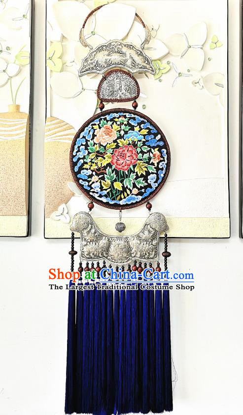 China Miao Ethnic Silver Carving Necklace National Embroidered Jewelry Accessories Handmade Royalblue Tassel Necklet