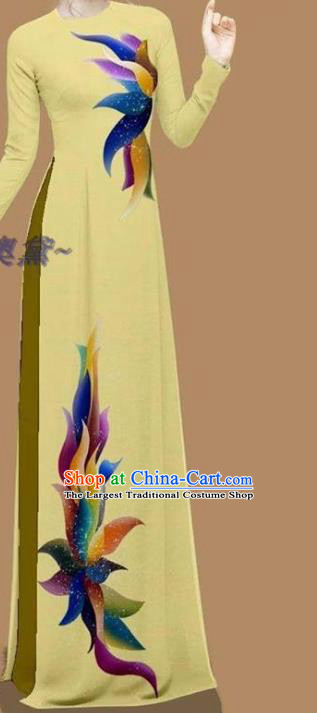 Traditional Vietnamese Custom Fashion Asian Beige Ao Dai Cheongsam Clothing Vietnam Women Qipao Dress with Pants