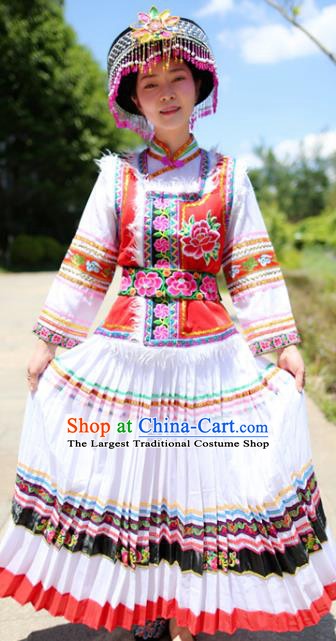 China Yunnan Pumi Nationality Embroidered Red Vest Blouse and Long Skirt Traditional Ethnic Female Uniforms with Headpiece