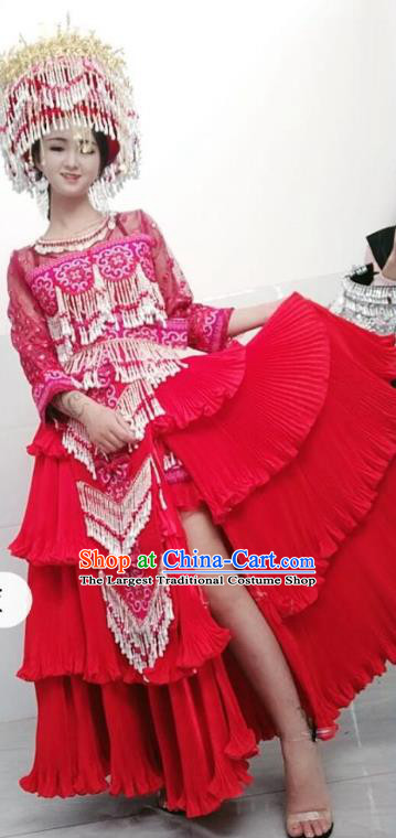 China Yunnan Miao Ethnic Bride Clothing Travel Photography Red Dress Minority Wedding Costume with Headpiece