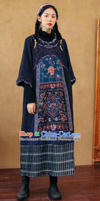 Chinese Retro Embroidered Navy Flax Dress Traditional National Women Cheongsam Clothing