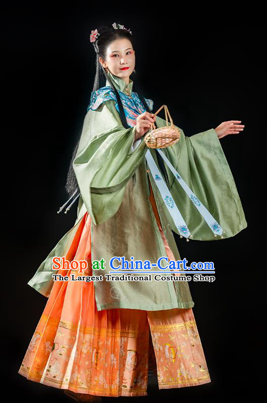 China Ancient Noble Woman Hanfu Dress Traditional Ming Dynasty Palace Lady Historical Clothing