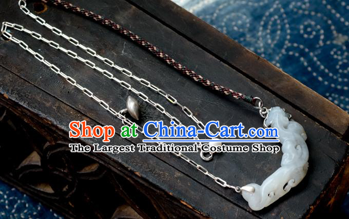 China Traditional White Jade Necklace Handmade Jewelry Accessories