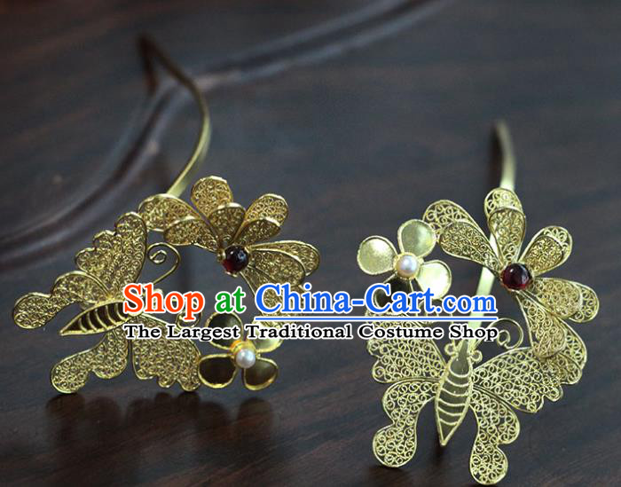 China Handmade Court Garnet Hair Stick Traditional Palace Hair Jewelry Ancient Ming Dynasty Empress Golden Butterfly Hairpin