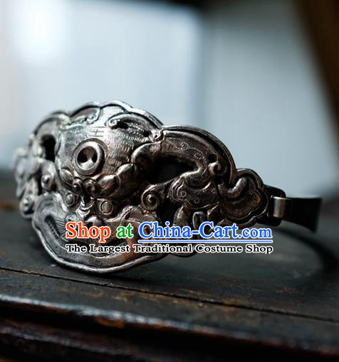 Chinese Handmade Silver Carving Tiger Bracelet Accessories Traditional Bangle Jewelry