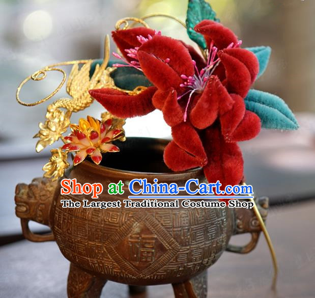 China Ancient Empress Golden Crane Lotus Hairpin Traditional Xiuhe Suit Hair Accessories Wedding Jewelry Adornment Velvet Flowers Hair Stick