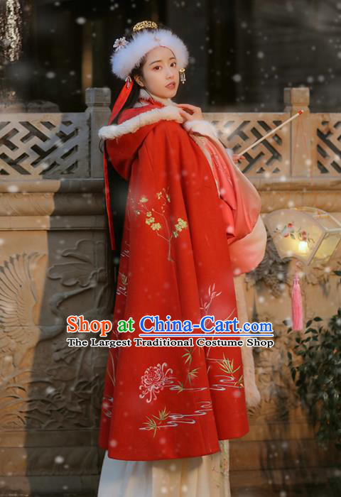 Chinese Ancient Nobility Lady Embroidered Red Cloak Traditional Ming Dynasty Imperial Princess Costumes for Women