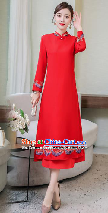 Chinese Traditional Embroidered Red Cheongsam Costume China National Qipao Dress for Women