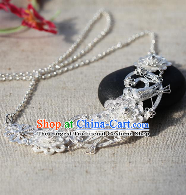 Chinese Traditional Miao Nationality Silver Carving Longevity Lock Handmade Ethnic Necklace Accessories for Women