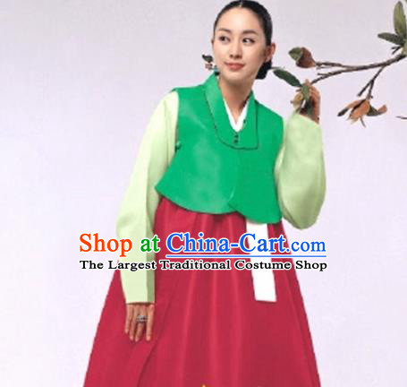 Korean Traditional Bride Mother Hanbok Garment Green Satin Blouse and Red Dress Asian Korea Fashion Costume for Women