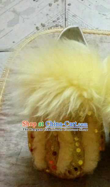 Chinese Traditional Lion Dance Yellow Shoes Handmade Folk Dance Shoes for Men