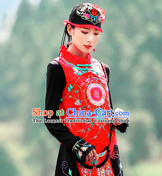 Chinese Traditional Embroidered Red Waistcoat National Upper Outer Garment Tang Suit Costume for Women