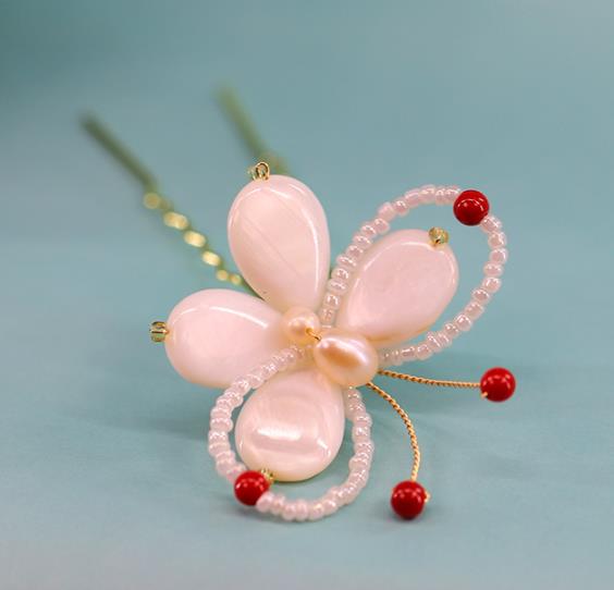 Traditional Chinese Handmade Pink Shell Butterfly Hairpins Headdress Ancient Hanfu Hair Accessories for Women