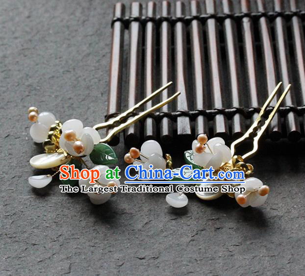 Traditional Chinese Handmade White Flowers Hairpin Headdress Ancient Hanfu Hair Accessories for Women